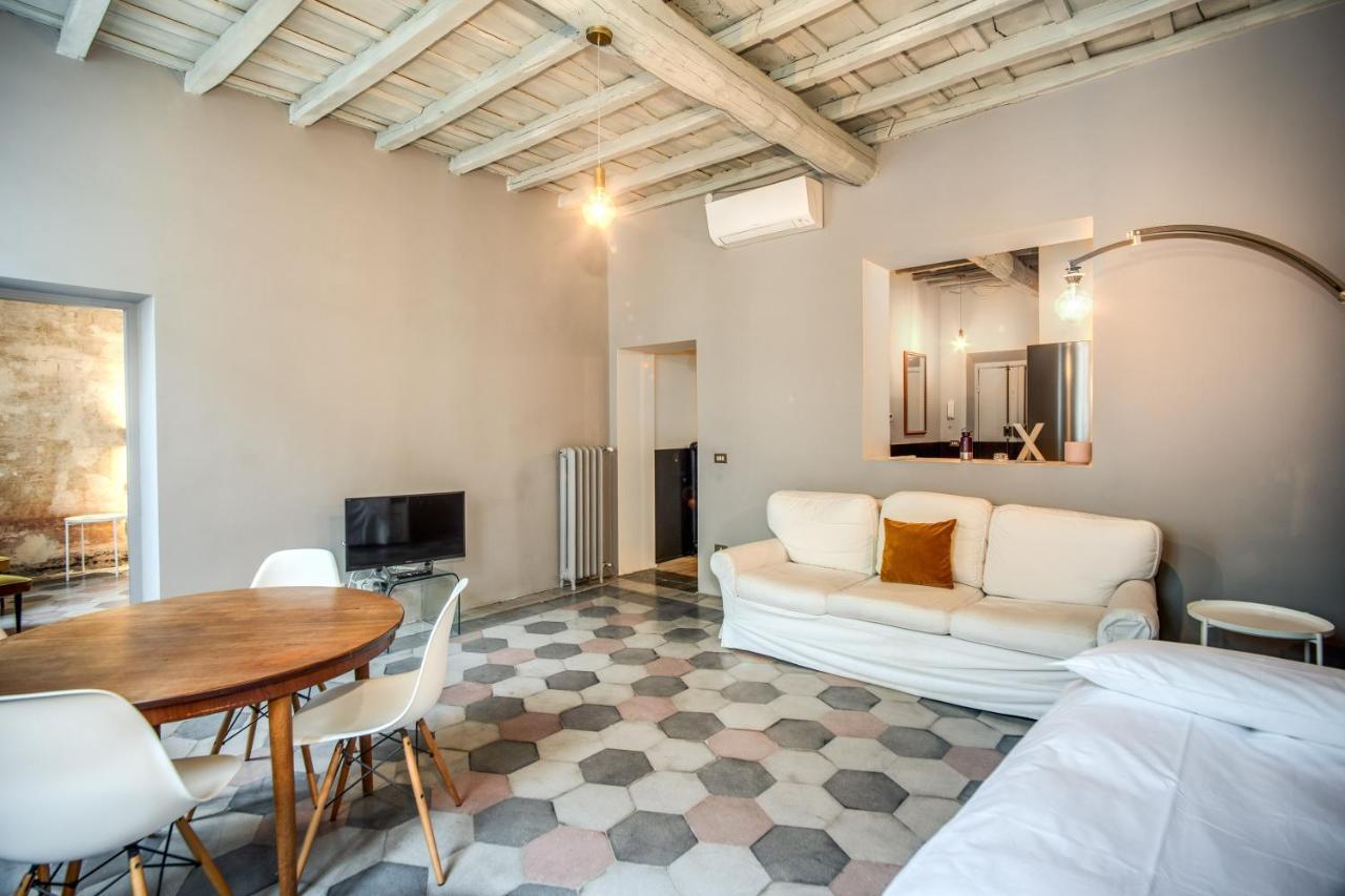 Stylish And Spacious Apartment Next To The Colosseum Rome Luaran gambar
