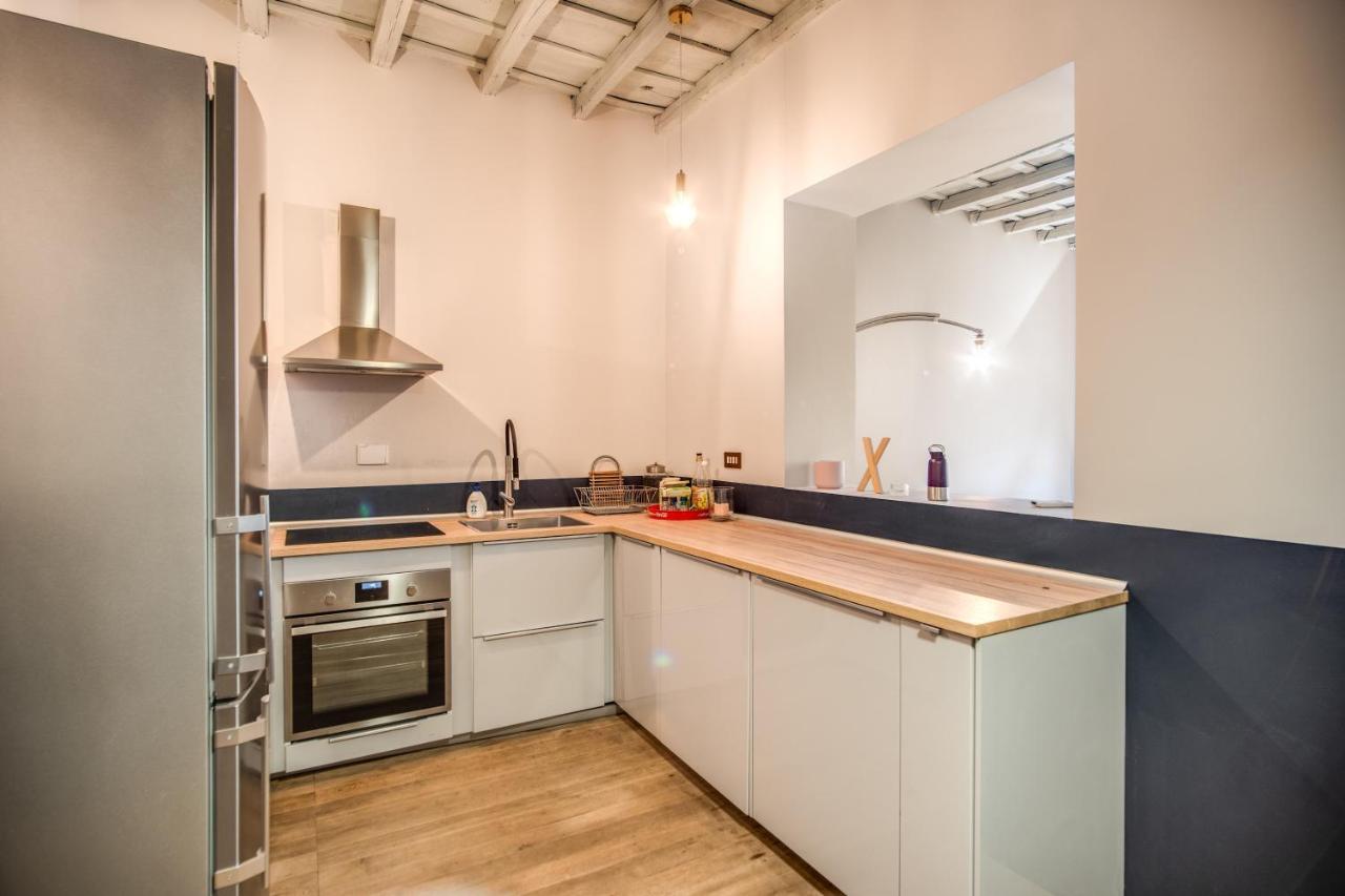 Stylish And Spacious Apartment Next To The Colosseum Rome Luaran gambar
