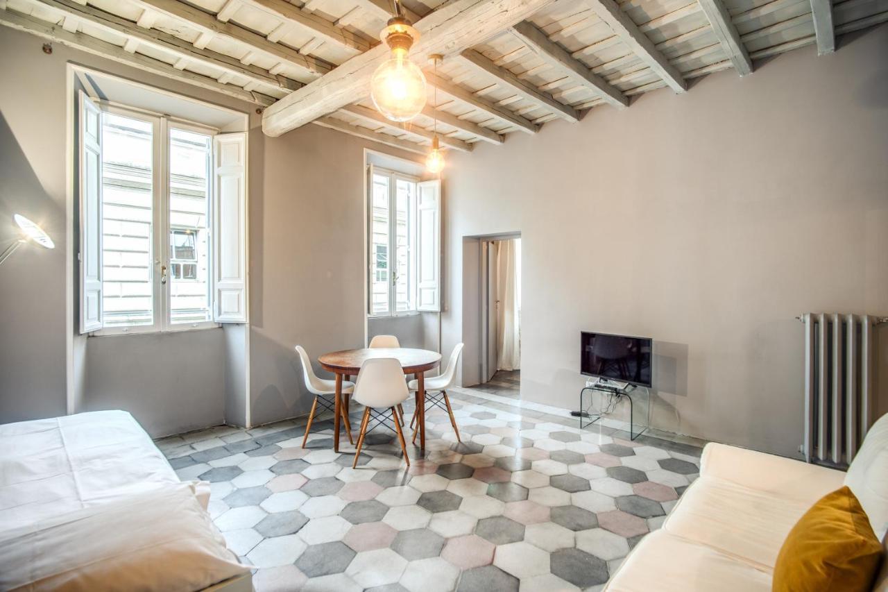 Stylish And Spacious Apartment Next To The Colosseum Rome Luaran gambar